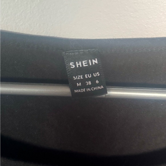 SHEIN TOP - Picture 2 of 2